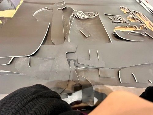 Ultime notizie aziendali su Perché i metodi tradizionali di taglio falliscono con i materiali flessibili