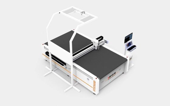 Buon prezzo 200 mm/s - 2600 mm/s macchina di taglio di materiali compositi macchina di taglio di pannelli acustici a 50 Hz in linea