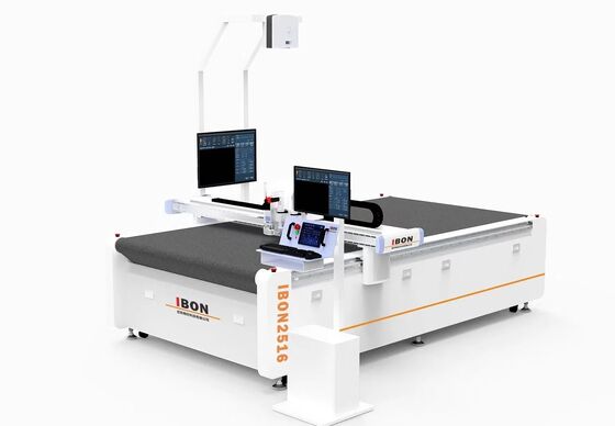 Buon prezzo Macchina per il taglio delle guarnizioni CNC ad alta precisione 50Hz con proiettore per le guarnizioni, la gomma e i materiali di schiuma in linea