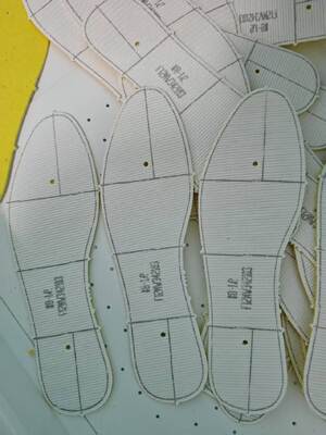 Buon prezzo Macchina per la marcatura di scarpe IBON per il mercato calzaturiero brasiliano in linea